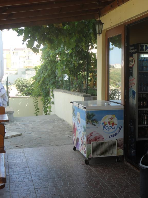 Barex Family Hotel Sozopol Exterior photo
