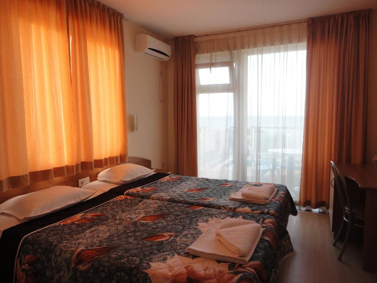Barex Family Hotel Sozopol Exterior photo