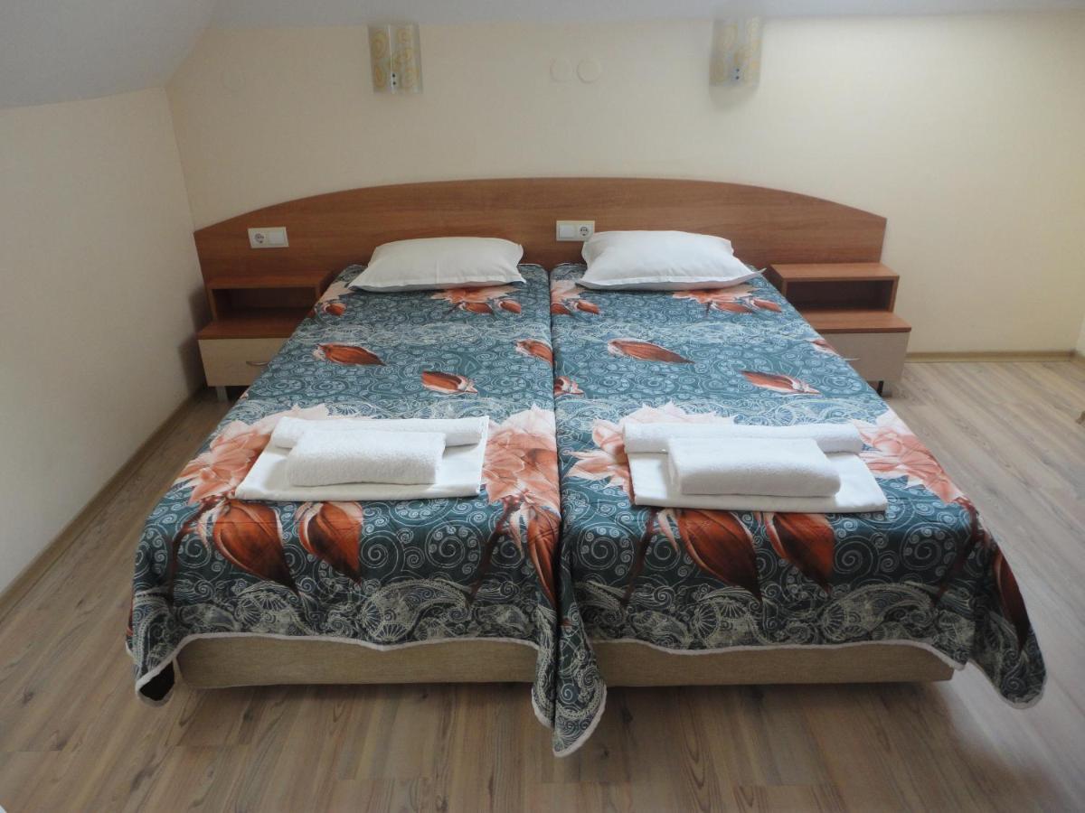 Barex Family Hotel Sozopol Exterior photo